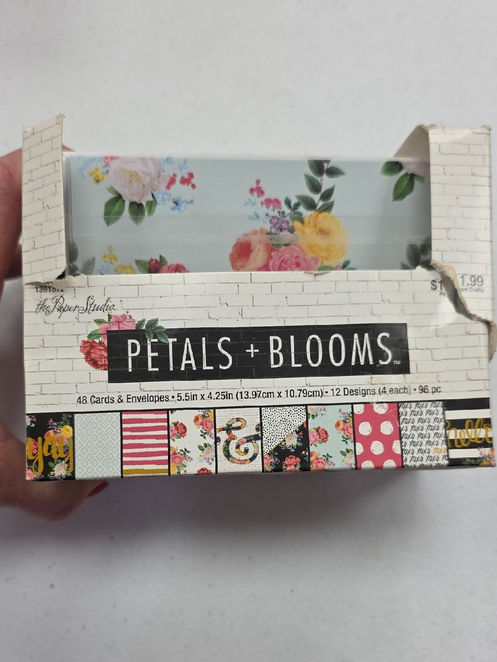 Petals + Blooms Floral Note Card Set - Pastel Blue